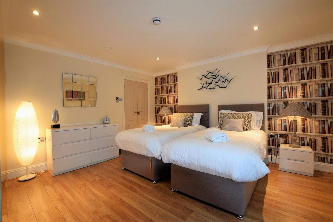 Meridian Way - Your Apartment Bristol Eksteriør billede
